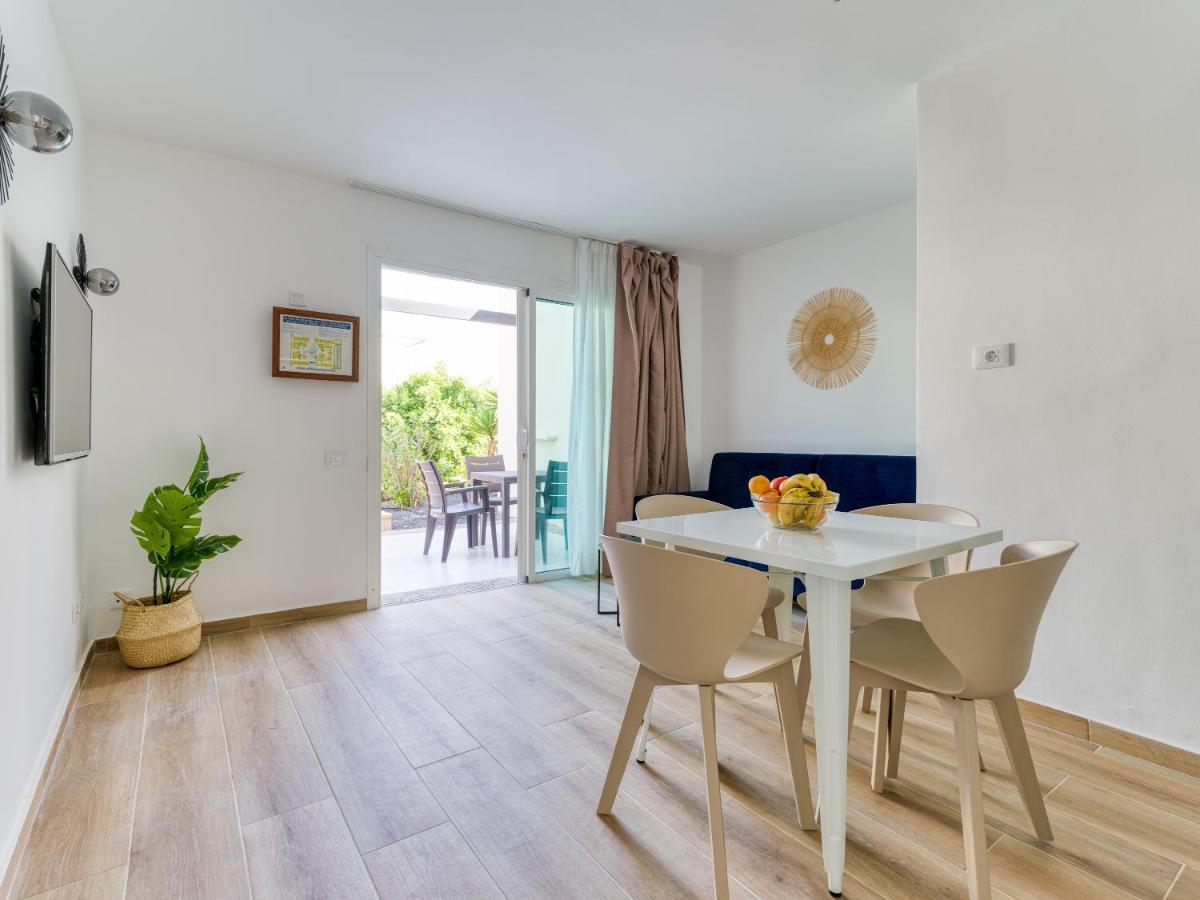 Moderno Apartamento con piscina en Corralejo Exterior foto
