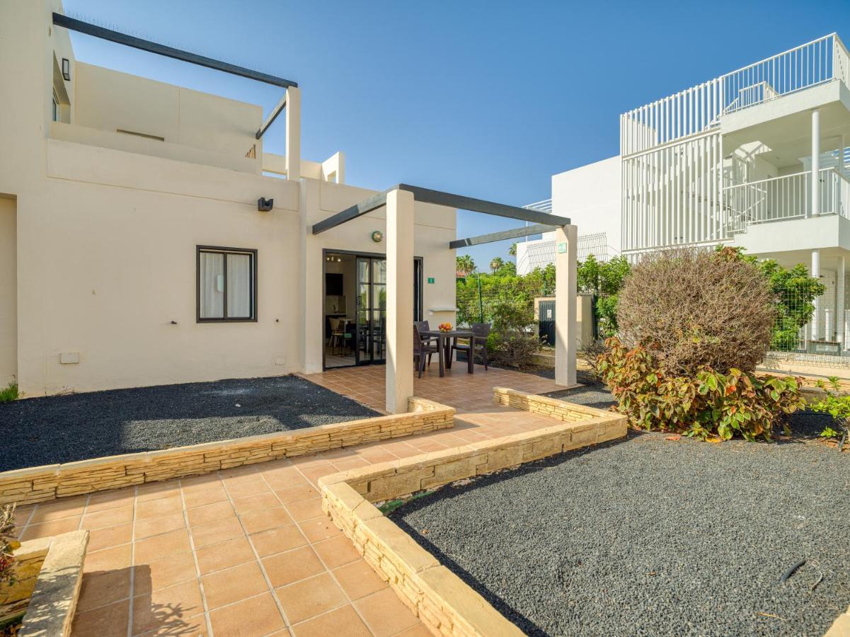 Moderno Apartamento con piscina en Corralejo Exterior foto